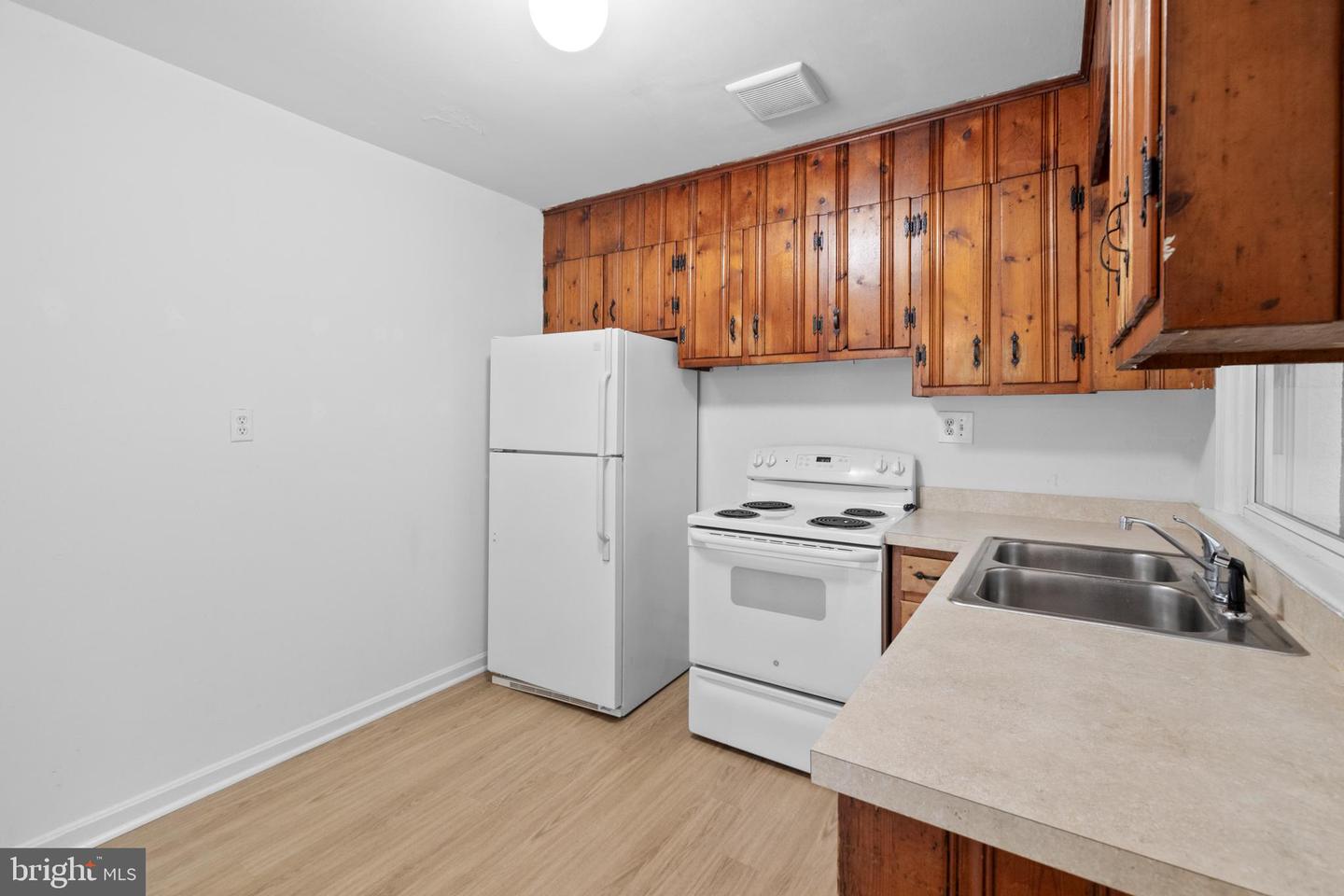 106 NORTH ST NE, LEESBURG, Virginia 20176, 3 Bedrooms Bedrooms, ,1 BathroomBathrooms,Residential,For sale,106 NORTH ST NE,VALO2097828 MLS # VALO2097828