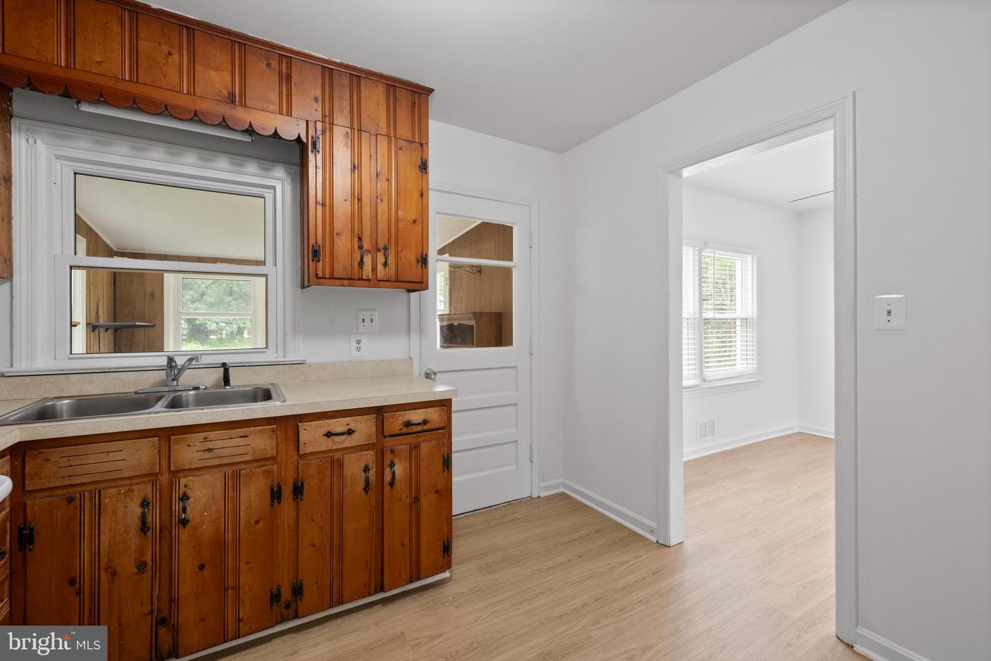 106 NORTH ST NE, LEESBURG, Virginia 20176, 3 Bedrooms Bedrooms, ,1 BathroomBathrooms,Residential,For sale,106 NORTH ST NE,VALO2097828 MLS # VALO2097828