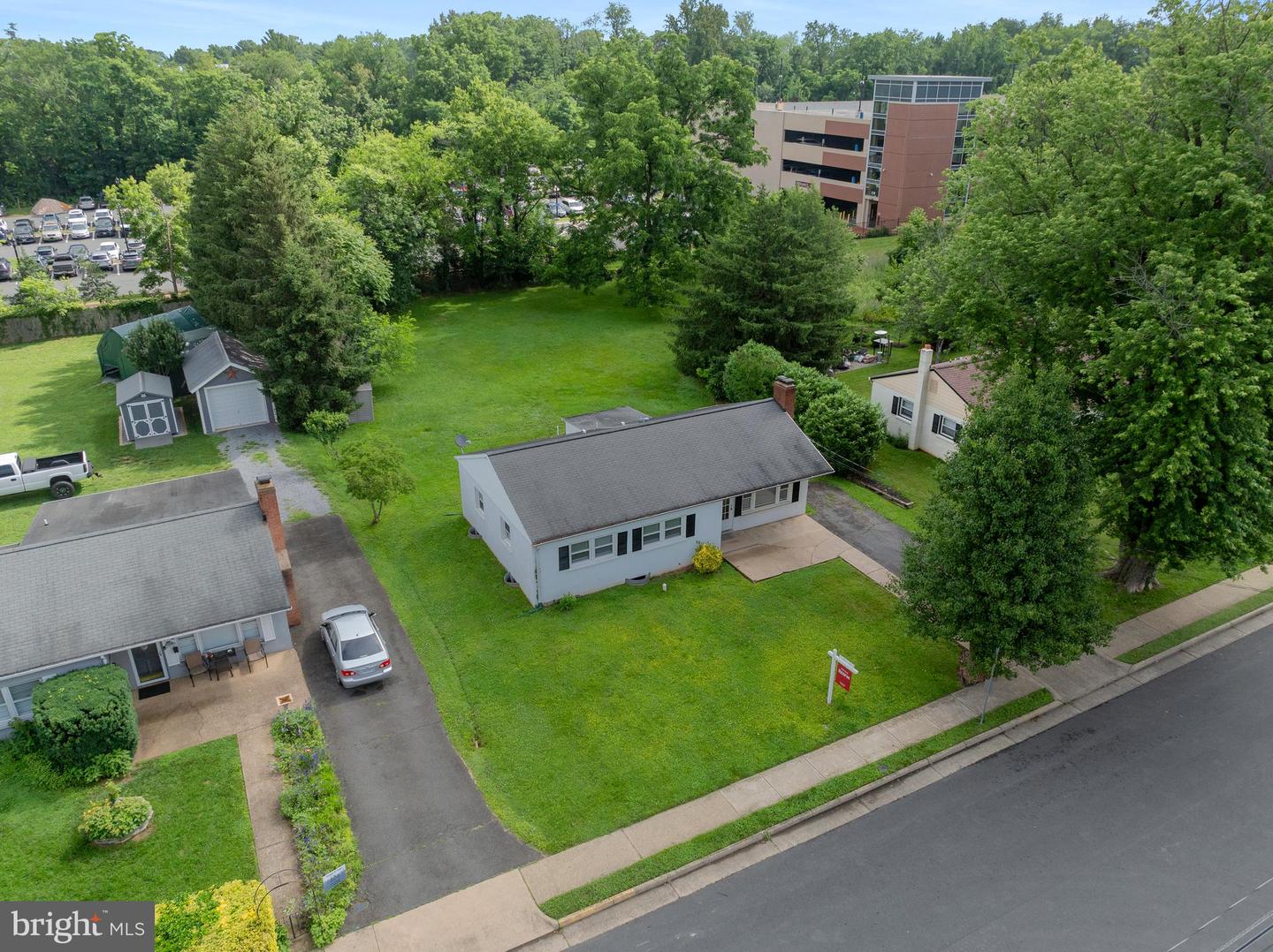 106 NORTH ST NE, LEESBURG, Virginia 20176, 3 Bedrooms Bedrooms, ,1 BathroomBathrooms,Residential,For sale,106 NORTH ST NE,VALO2097828 MLS # VALO2097828