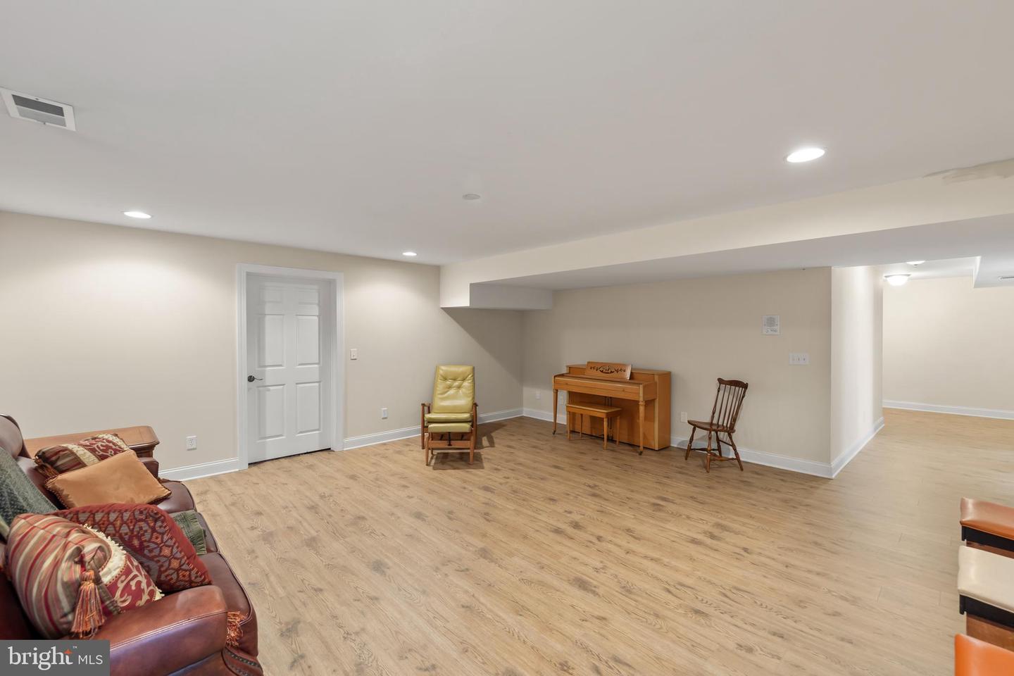 1020 BRECKINRIDGE LN, WINCHESTER, Virginia 22601, 8 Bedrooms Bedrooms, ,5 BathroomsBathrooms,Residential,For sale,1020 BRECKINRIDGE LN,VAWI2007912 MLS # VAWI2007912