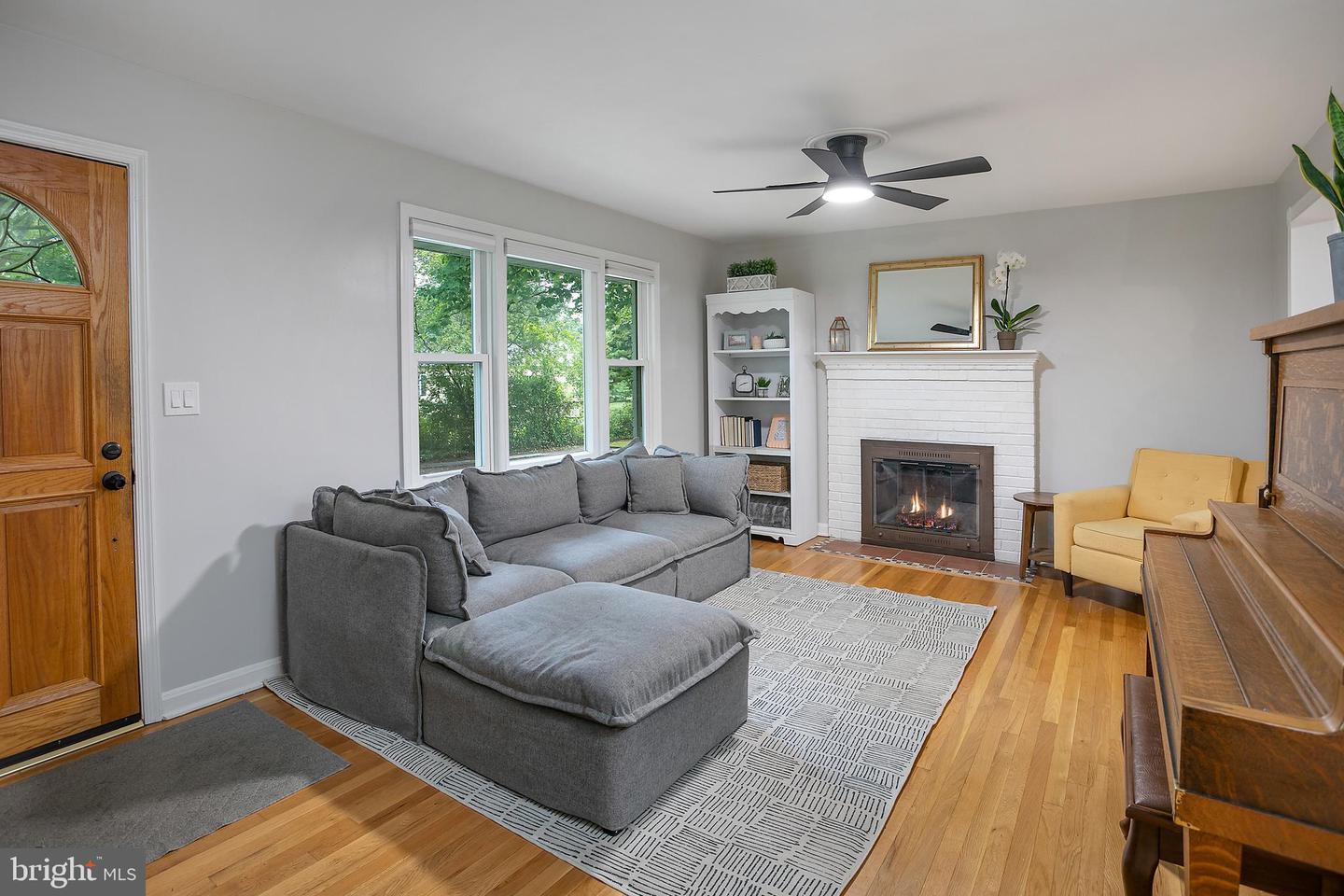 6001 KROY CT, SPRINGFIELD, Virginia 22150, 4 Bedrooms Bedrooms, ,2 BathroomsBathrooms,Residential,For sale,6001 KROY CT,VAFX2245354 MLS # VAFX2245354