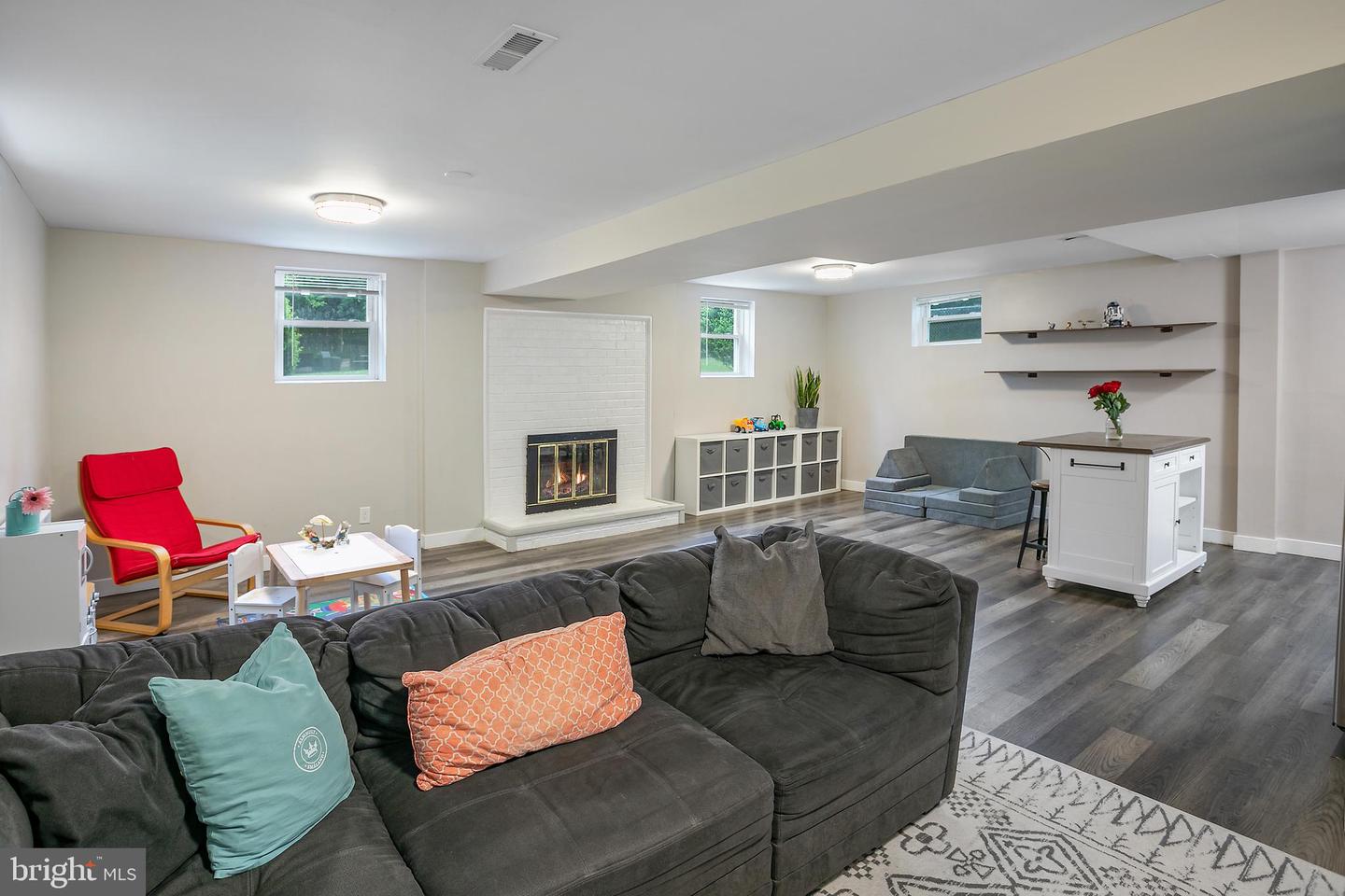 6001 KROY CT, SPRINGFIELD, Virginia 22150, 4 Bedrooms Bedrooms, ,2 BathroomsBathrooms,Residential,For sale,6001 KROY CT,VAFX2245354 MLS # VAFX2245354