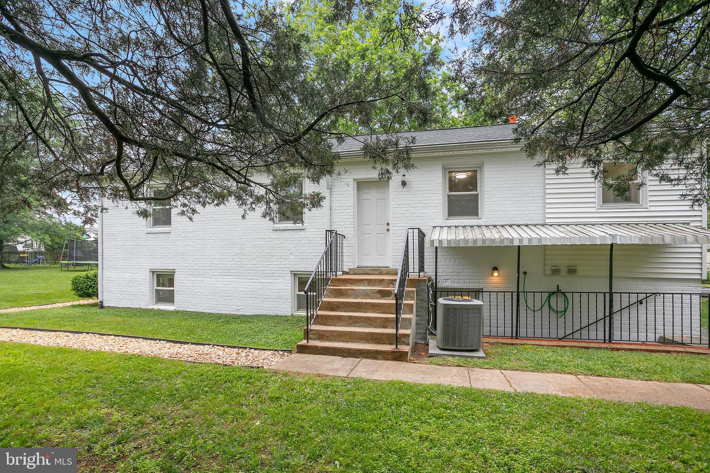 6001 KROY CT, SPRINGFIELD, Virginia 22150, 4 Bedrooms Bedrooms, ,2 BathroomsBathrooms,Residential,For sale,6001 KROY CT,VAFX2245354 MLS # VAFX2245354