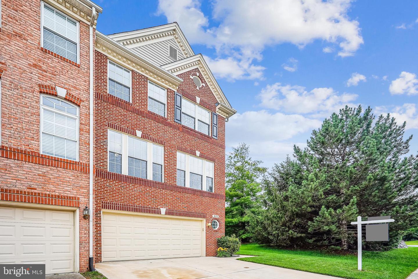 603 HOWITZER TER NE, LEESBURG, Virginia 20176, 3 Bedrooms Bedrooms, ,2 BathroomsBathrooms,Residential,For sale,603 HOWITZER TER NE,VALO2098754 MLS # VALO2098754