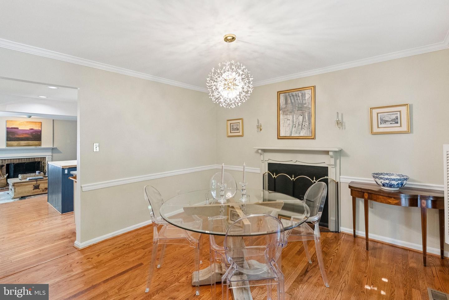 2085 COBBLESTONE LN, RESTON, Virginia 20191, 4 Bedrooms Bedrooms, ,3 BathroomsBathrooms,Residential,For sale,2085 COBBLESTONE LN,VAFX2245726 MLS # VAFX2245726