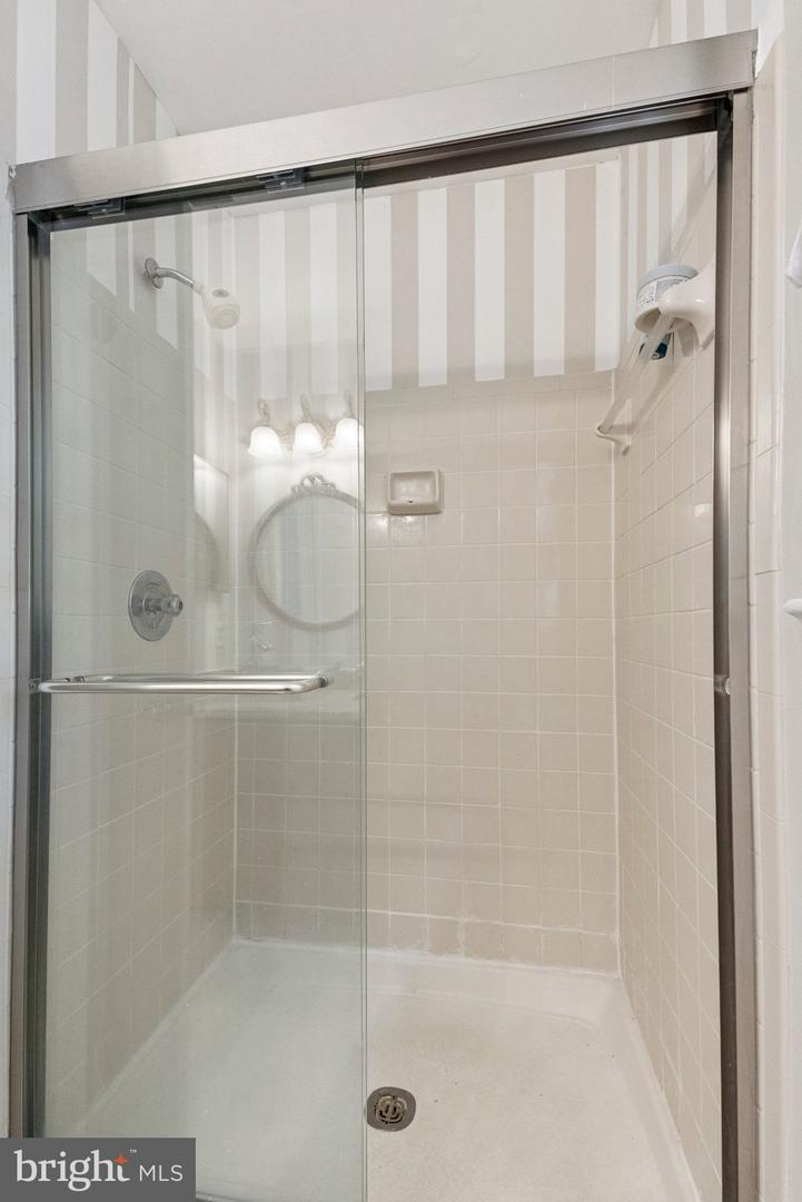 2085 COBBLESTONE LN, RESTON, Virginia 20191, 4 Bedrooms Bedrooms, ,3 BathroomsBathrooms,Residential,For sale,2085 COBBLESTONE LN,VAFX2245726 MLS # VAFX2245726