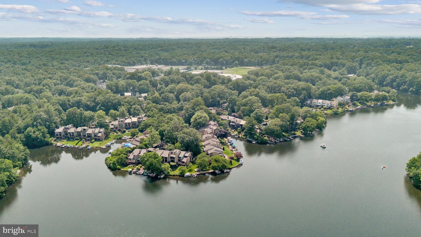2085 COBBLESTONE LN, RESTON, Virginia 20191, 4 Bedrooms Bedrooms, ,3 BathroomsBathrooms,Residential,For sale,2085 COBBLESTONE LN,VAFX2245726 MLS # VAFX2245726