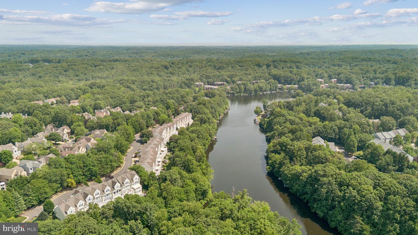 2085 COBBLESTONE LN, RESTON, Virginia 20191, 4 Bedrooms Bedrooms, ,3 BathroomsBathrooms,Residential,For sale,2085 COBBLESTONE LN,VAFX2245726 MLS # VAFX2245726