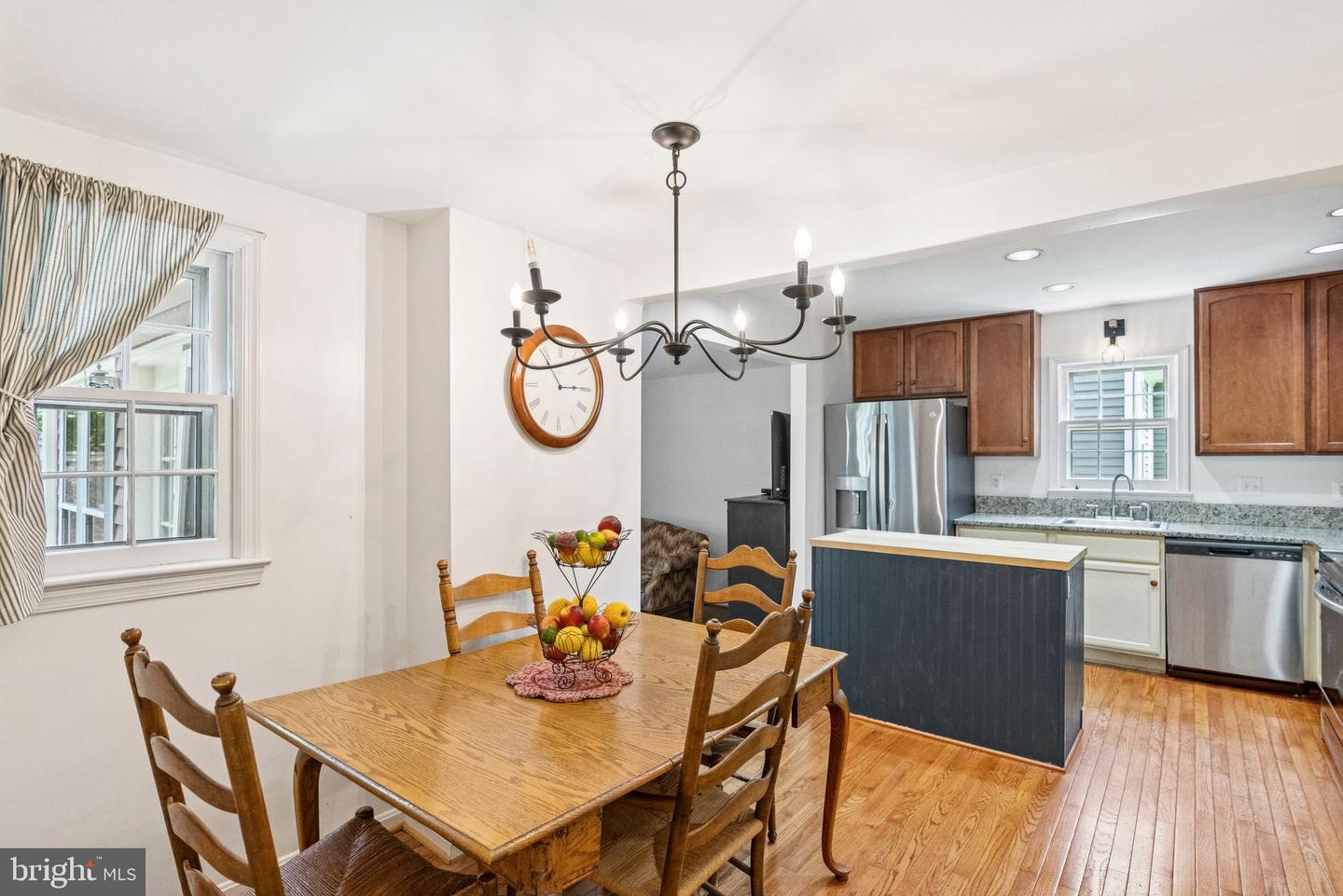 2085 COBBLESTONE LN, RESTON, Virginia 20191, 4 Bedrooms Bedrooms, ,3 BathroomsBathrooms,Residential,For sale,2085 COBBLESTONE LN,VAFX2245726 MLS # VAFX2245726