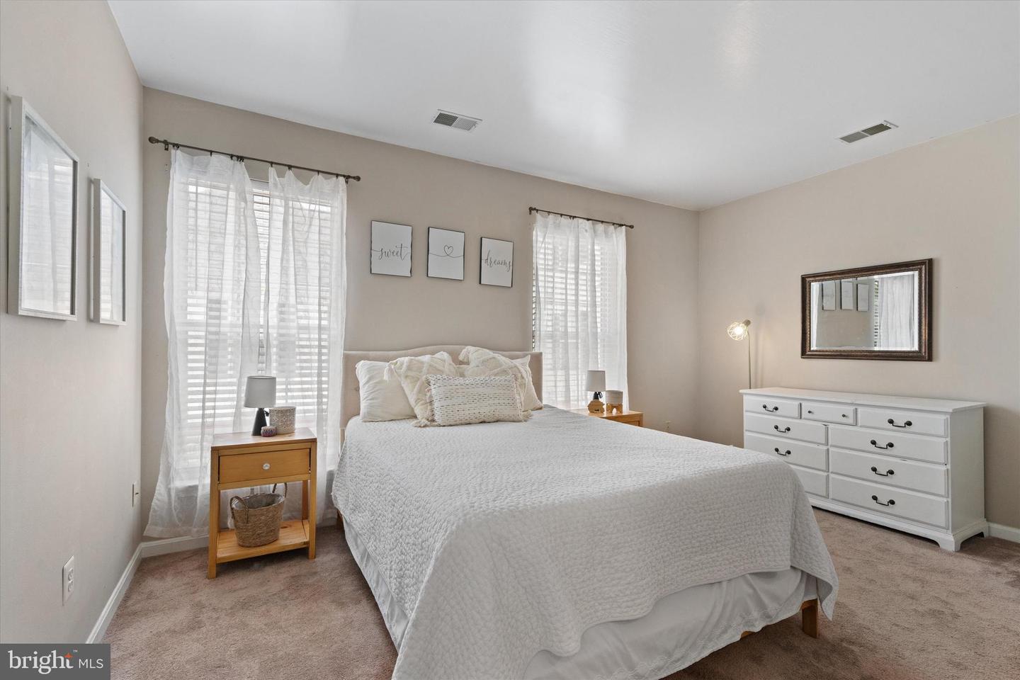 25280 LAKE SHORE SQ #205, CHANTILLY, Virginia 20152, 2 Bedrooms Bedrooms, ,1 BathroomBathrooms,Residential,For sale,25280 LAKE SHORE SQ #205,VALO2098844 MLS # VALO2098844
