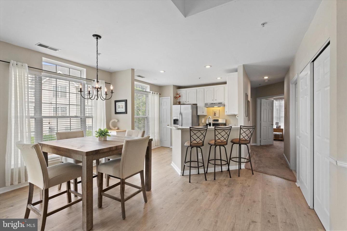 25280 LAKE SHORE SQ #205, CHANTILLY, Virginia 20152, 2 Bedrooms Bedrooms, ,1 BathroomBathrooms,Residential,For sale,25280 LAKE SHORE SQ #205,VALO2098844 MLS # VALO2098844
