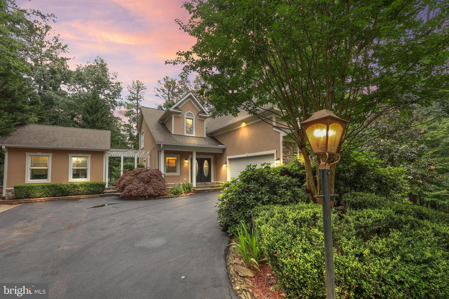11607 FAWN LAKE PKWY, SPOTSYLVANIA, Virginia 22551, 5 Bedrooms Bedrooms, ,4 BathroomsBathrooms,Residential,For sale,11607 FAWN LAKE PKWY,VASP2033732 MLS # VASP2033732