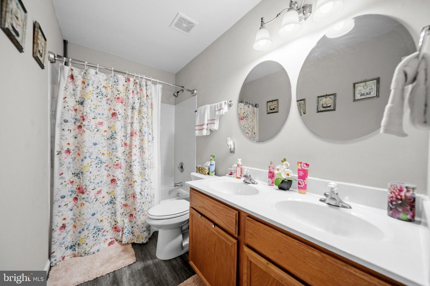 5341 YELLOW TURTLE PL, WOODBRIDGE, Virginia 22193, 3 Bedrooms Bedrooms, ,2 BathroomsBathrooms,Residential,For sale,5341 YELLOW TURTLE PL,VAPW2096380 MLS # VAPW2096380