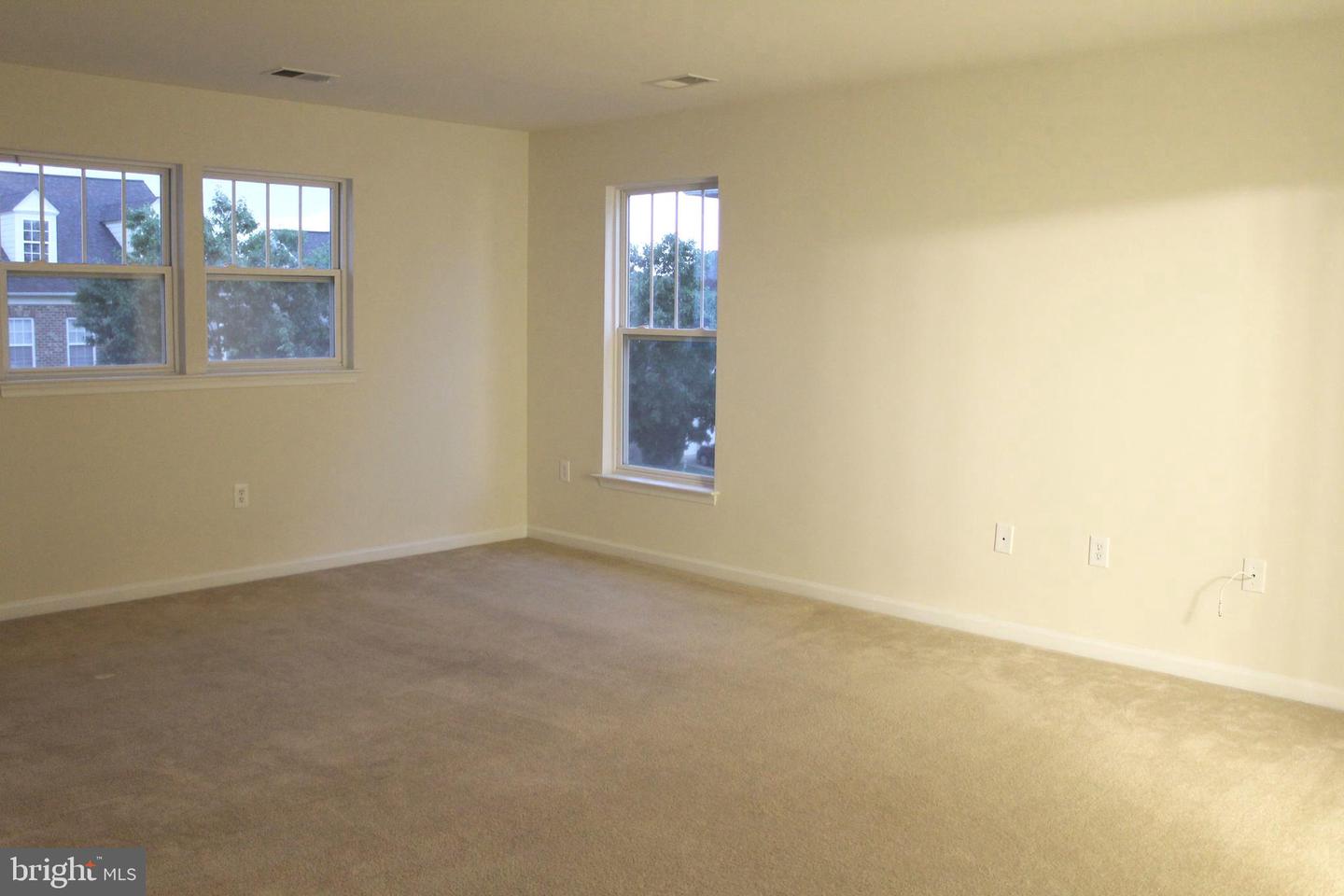 1202 ANDERSON ST, FREDERICKSBURG, Virginia 22401, 5 Bedrooms Bedrooms, ,2 BathroomsBathrooms,Residential,For sale,1202 ANDERSON ST,VAFB2008376 MLS # VAFB2008376