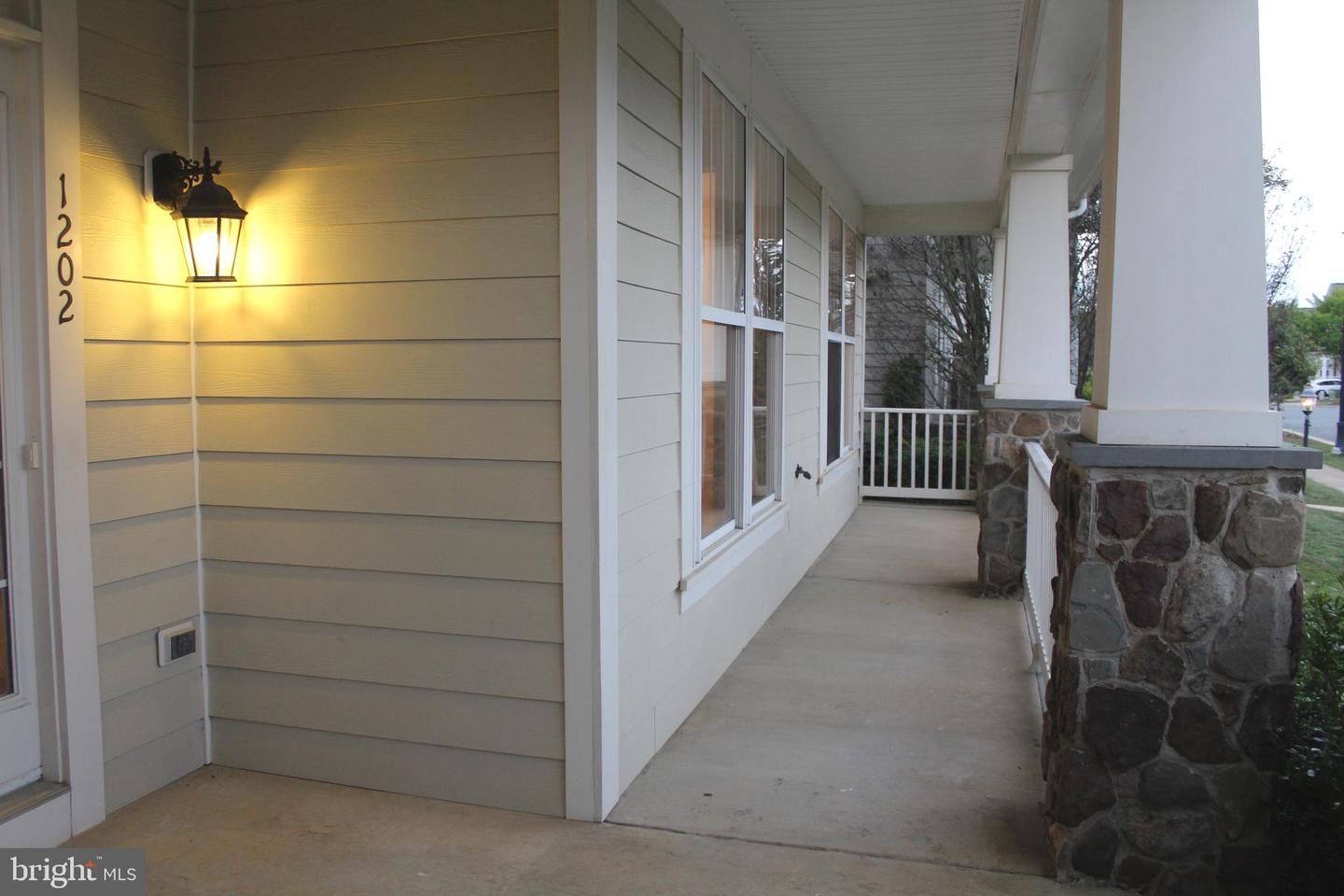 1202 ANDERSON ST, FREDERICKSBURG, Virginia 22401, 5 Bedrooms Bedrooms, ,2 BathroomsBathrooms,Residential,For sale,1202 ANDERSON ST,VAFB2008376 MLS # VAFB2008376