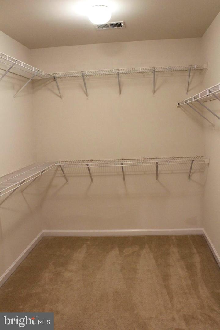 1202 ANDERSON ST, FREDERICKSBURG, Virginia 22401, 5 Bedrooms Bedrooms, ,2 BathroomsBathrooms,Residential,For sale,1202 ANDERSON ST,VAFB2008376 MLS # VAFB2008376