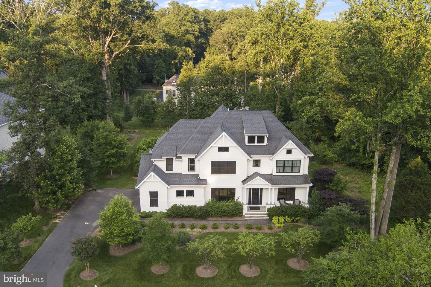 717 MILLER AVE, GREAT FALLS, Virginia 22066, 6 Bedrooms Bedrooms, ,6 BathroomsBathrooms,Residential,For sale,717 MILLER AVE,VAFX2245878 MLS # VAFX2245878