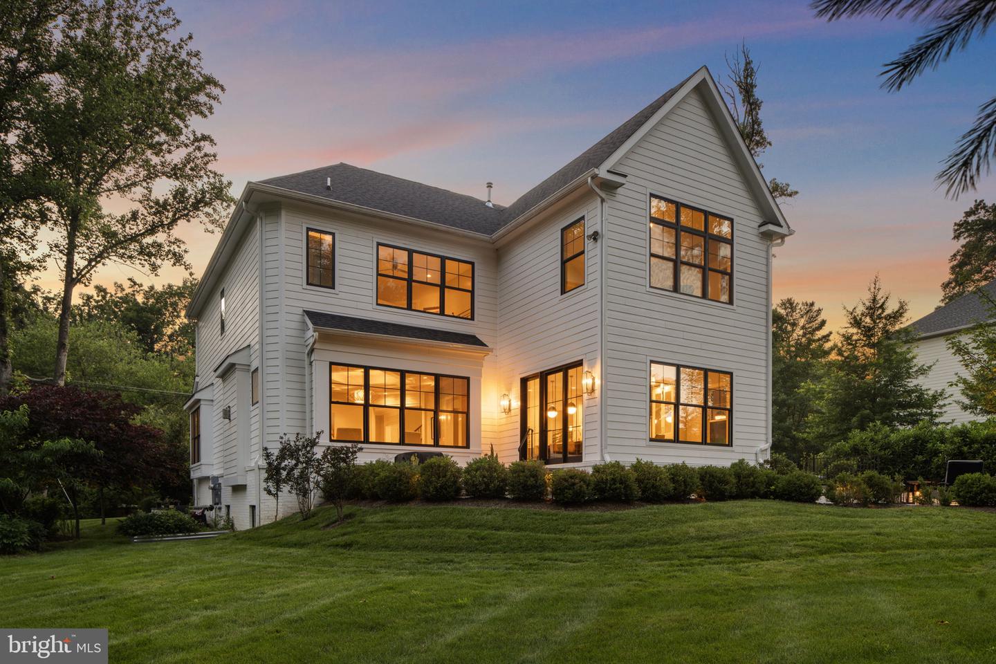 717 MILLER AVE, GREAT FALLS, Virginia 22066, 6 Bedrooms Bedrooms, ,6 BathroomsBathrooms,Residential,For sale,717 MILLER AVE,VAFX2245878 MLS # VAFX2245878