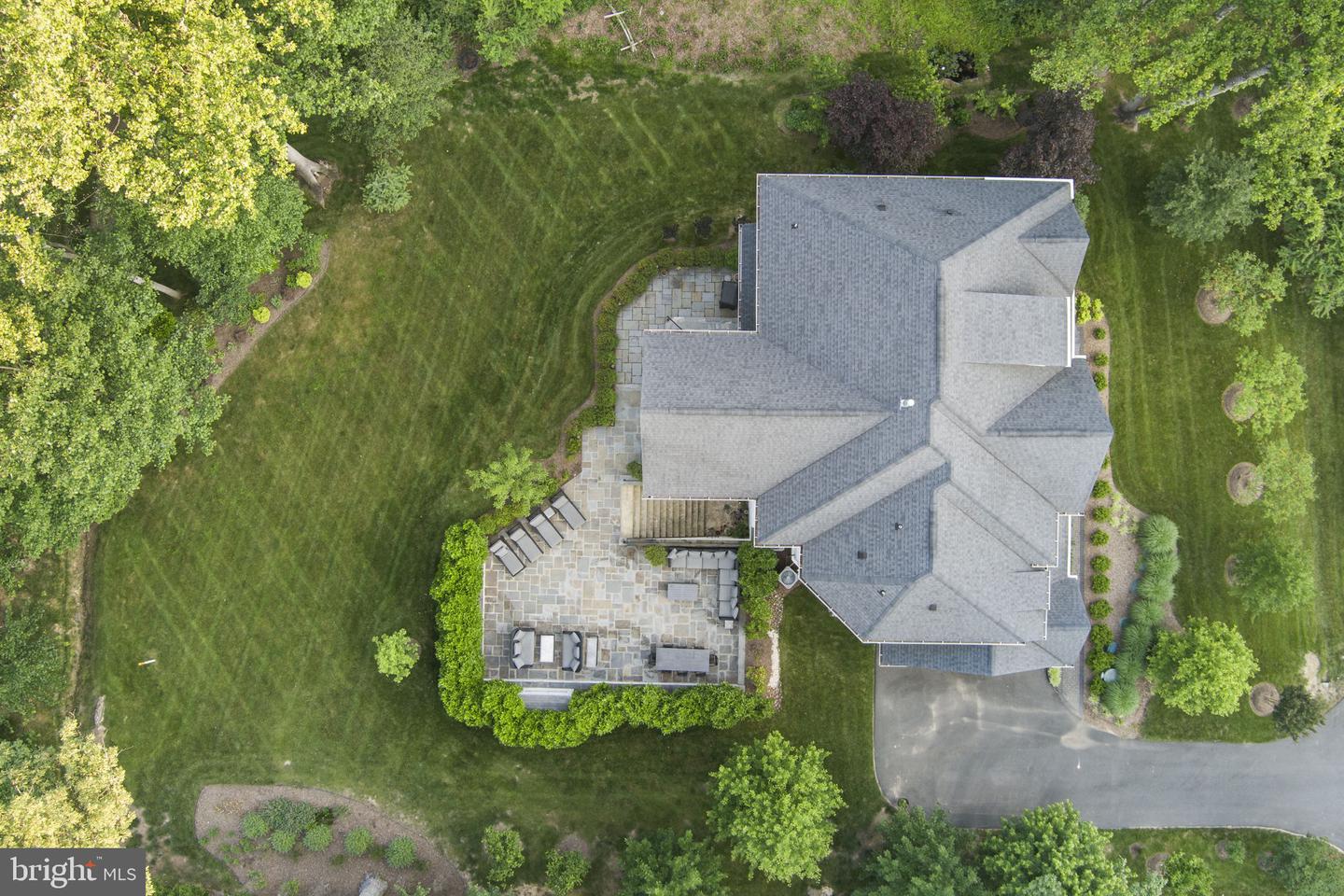 717 MILLER AVE, GREAT FALLS, Virginia 22066, 6 Bedrooms Bedrooms, ,6 BathroomsBathrooms,Residential,For sale,717 MILLER AVE,VAFX2245878 MLS # VAFX2245878