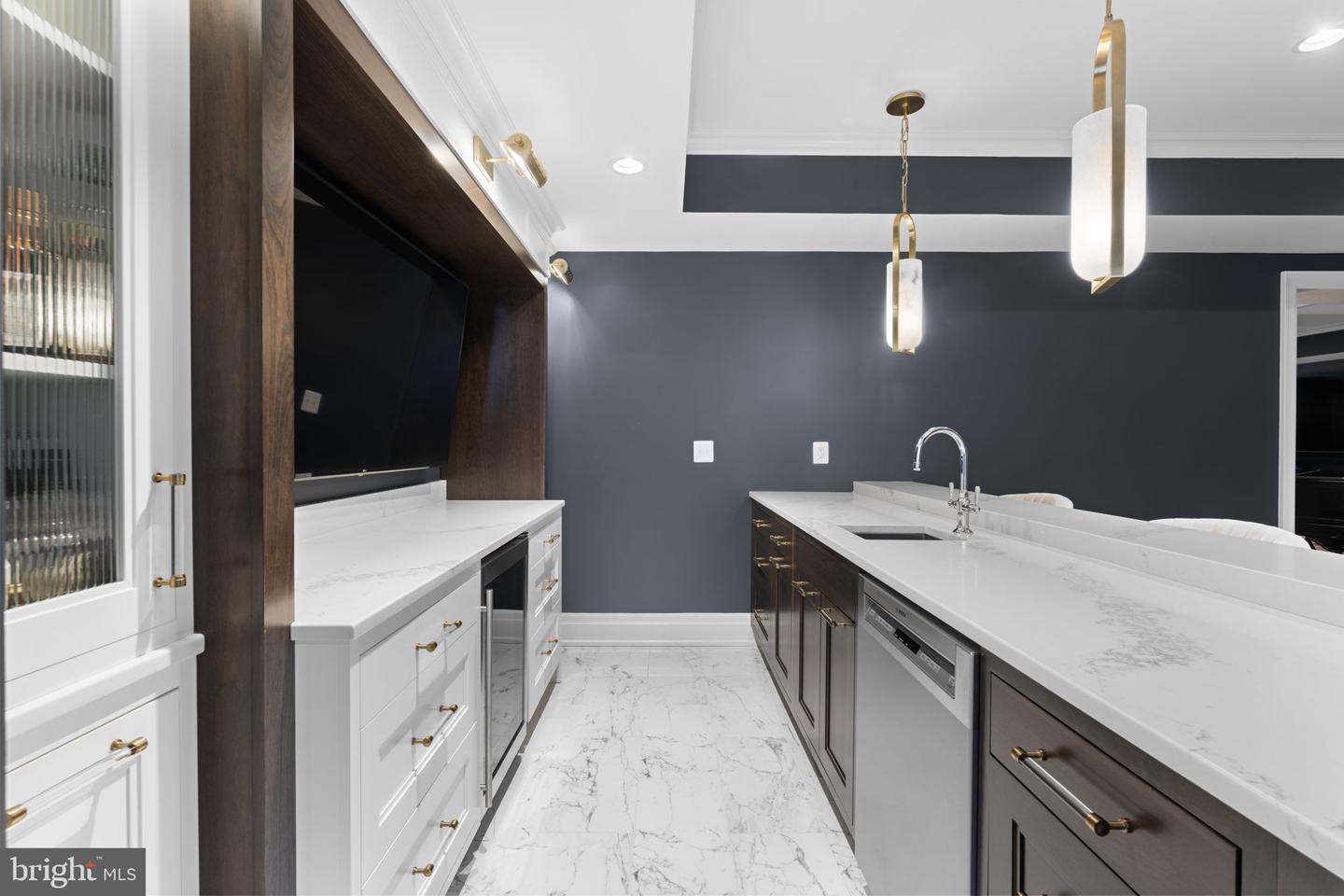 717 MILLER AVE, GREAT FALLS, Virginia 22066, 6 Bedrooms Bedrooms, ,6 BathroomsBathrooms,Residential,For sale,717 MILLER AVE,VAFX2245878 MLS # VAFX2245878