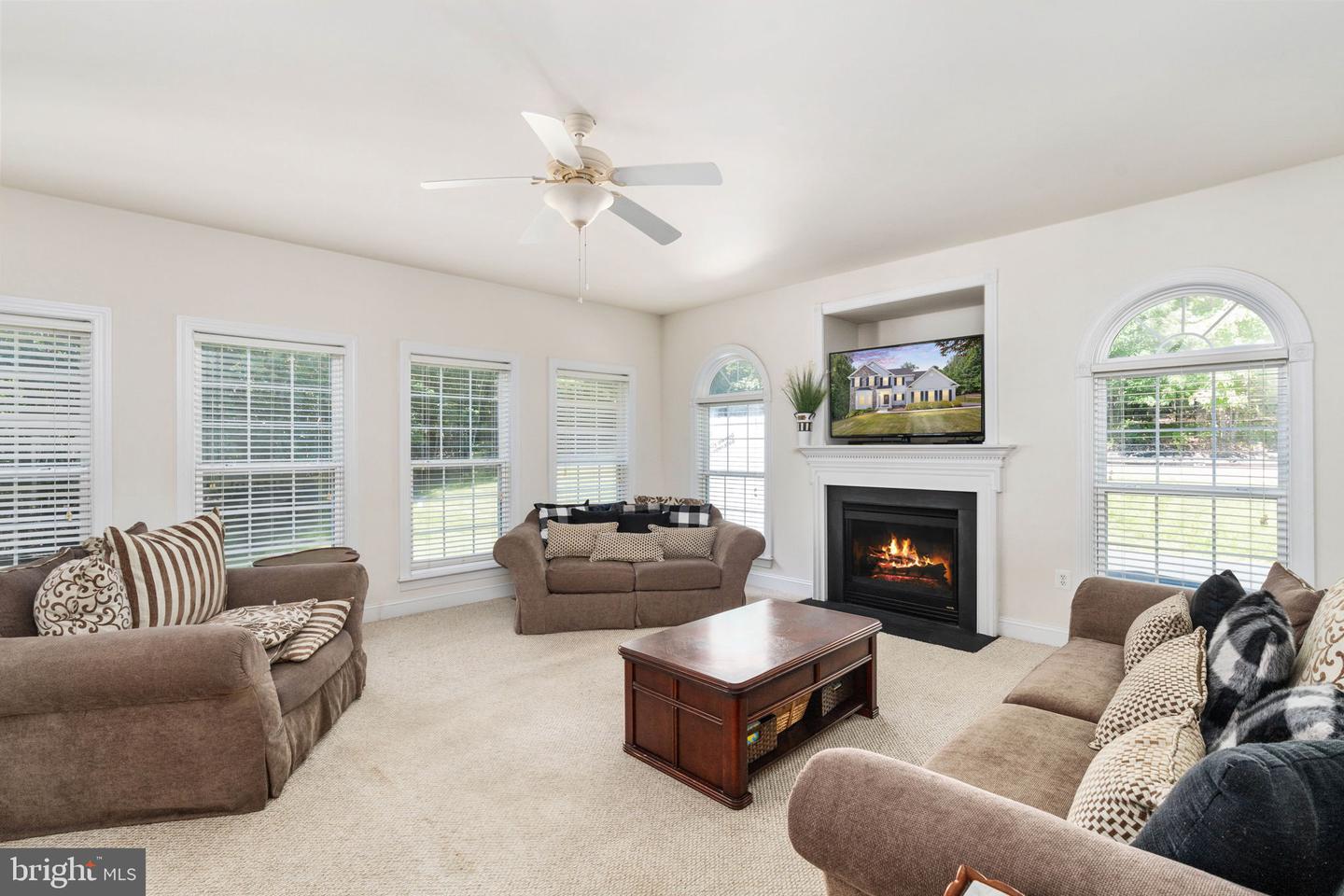 425 GENTLE BREEZE CIR, FREDERICKSBURG, Virginia 22406, 5 Bedrooms Bedrooms, ,3 BathroomsBathrooms,Residential,For sale,425 GENTLE BREEZE CIR,VAST2039584 MLS # VAST2039584