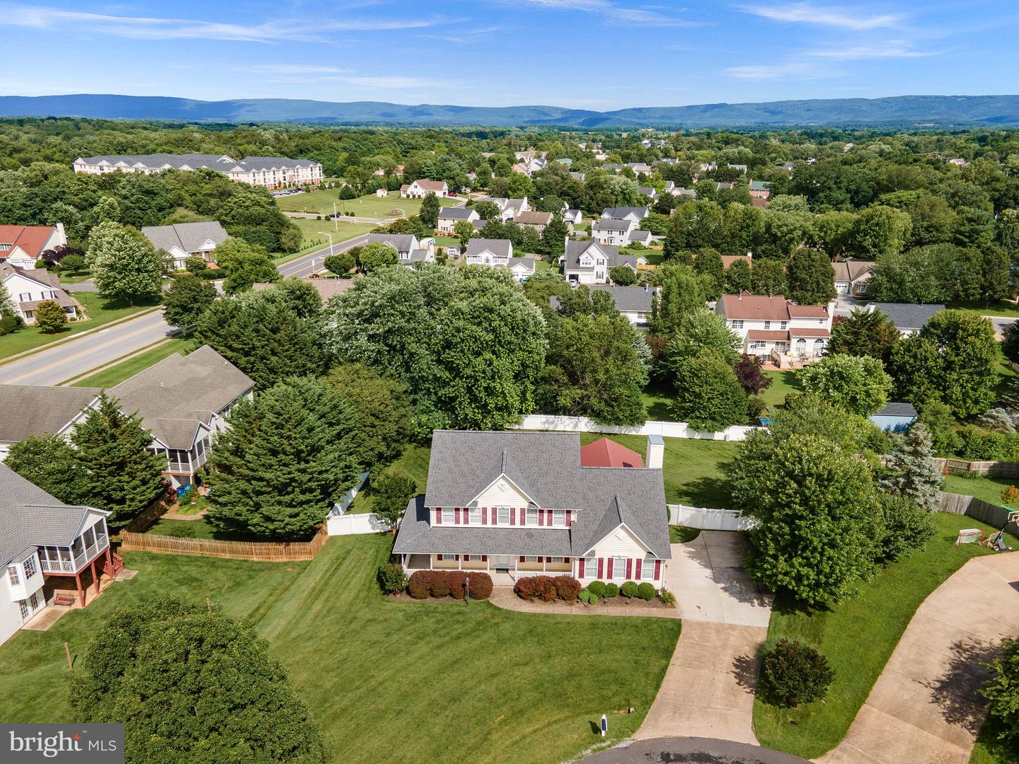 302 EDGAR CT, BERRYVILLE, Virginia 22611, 4 Bedrooms Bedrooms, ,2 BathroomsBathrooms,Residential,For sale,302 EDGAR CT,VACL2003824 MLS # VACL2003824