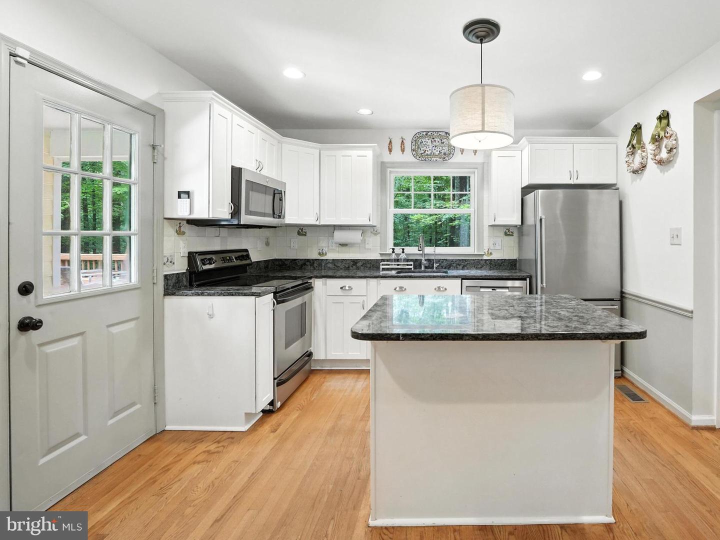 7193 HALL TAVERN CT, MANASSAS, Virginia 20112, 3 Bedrooms Bedrooms, ,2 BathroomsBathrooms,Residential,For sale,7193 HALL TAVERN CT,VAPW2096478 MLS # VAPW2096478