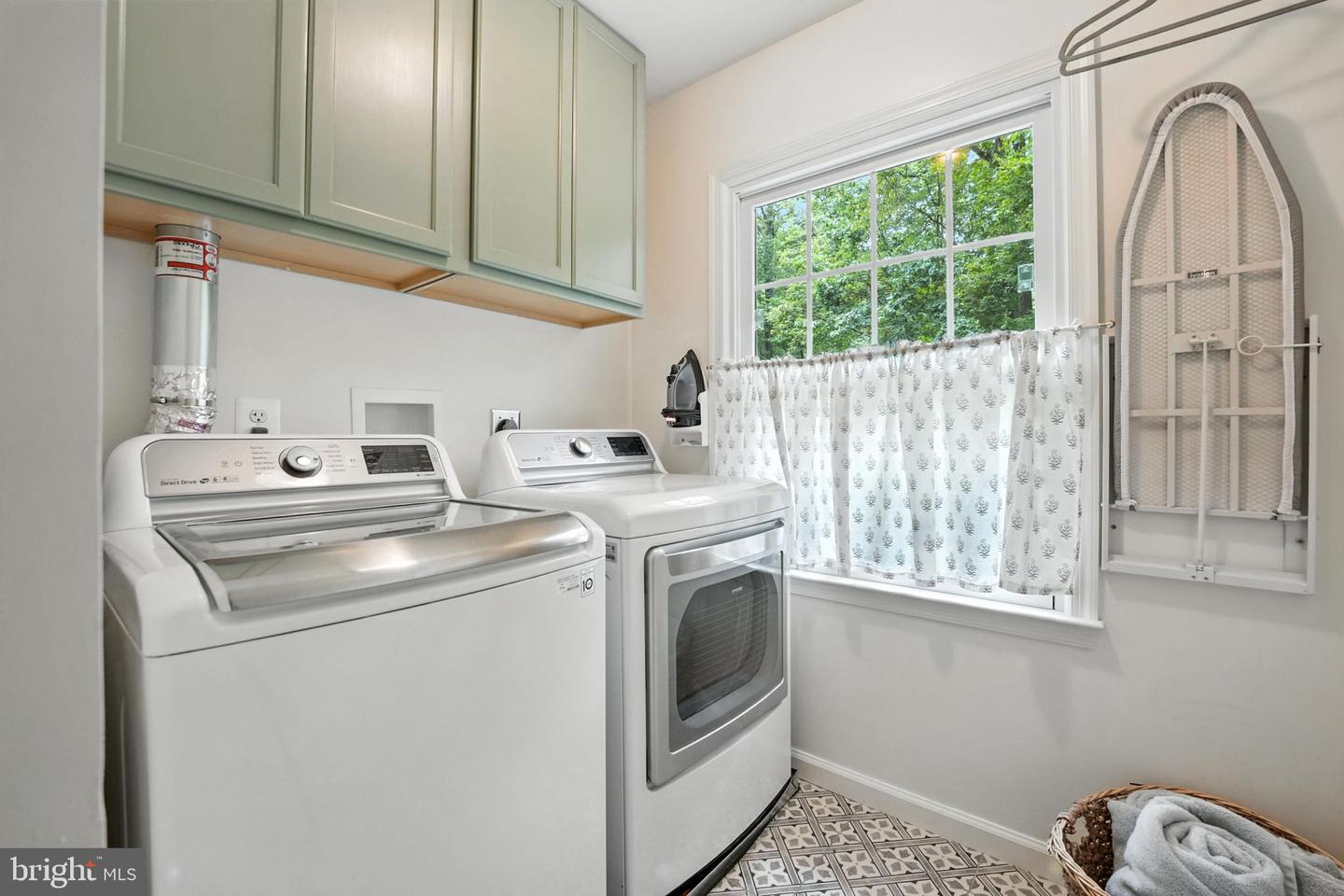 7193 HALL TAVERN CT, MANASSAS, Virginia 20112, 3 Bedrooms Bedrooms, ,2 BathroomsBathrooms,Residential,For sale,7193 HALL TAVERN CT,VAPW2096478 MLS # VAPW2096478