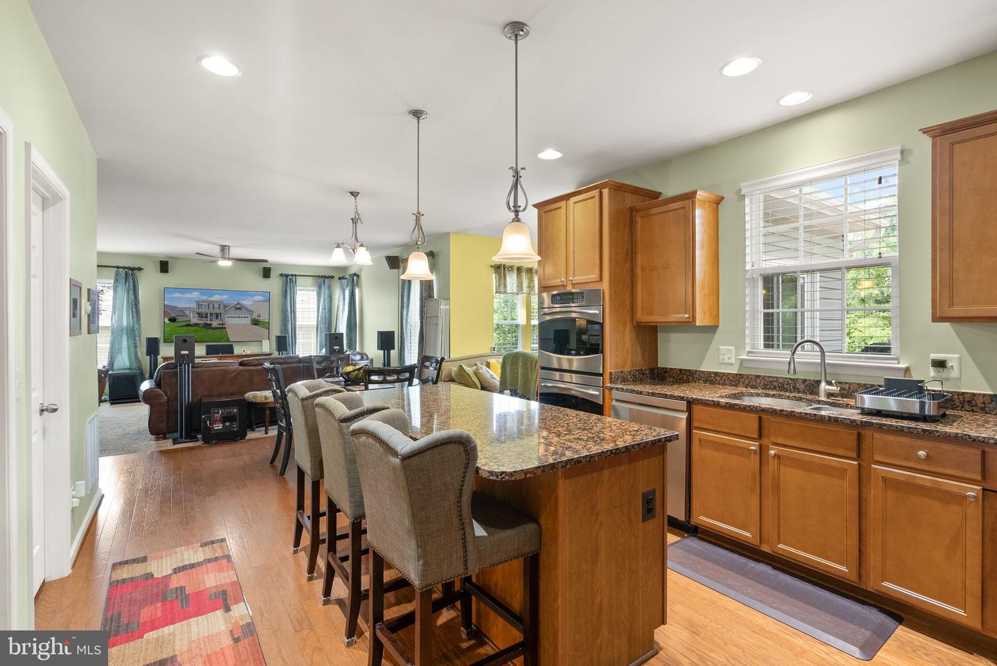 5638 MINNIE CT, WOODBRIDGE, Virginia 22193, 5 Bedrooms Bedrooms, ,3 BathroomsBathrooms,Residential,For sale,5638 MINNIE CT,VAPW2096532 MLS # VAPW2096532