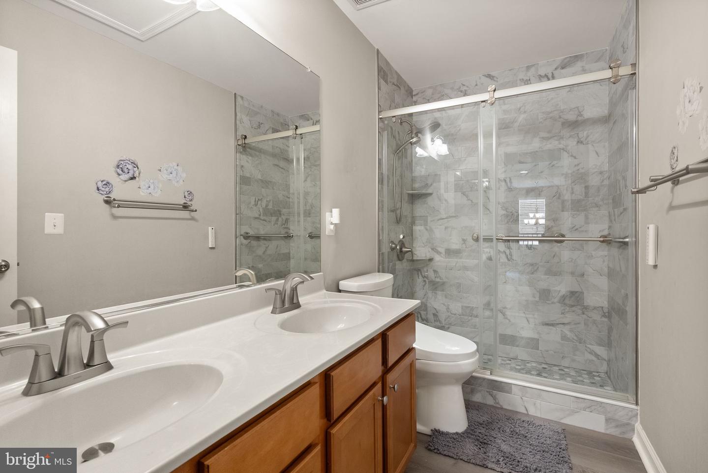 5638 MINNIE CT, WOODBRIDGE, Virginia 22193, 5 Bedrooms Bedrooms, ,3 BathroomsBathrooms,Residential,For sale,5638 MINNIE CT,VAPW2096532 MLS # VAPW2096532