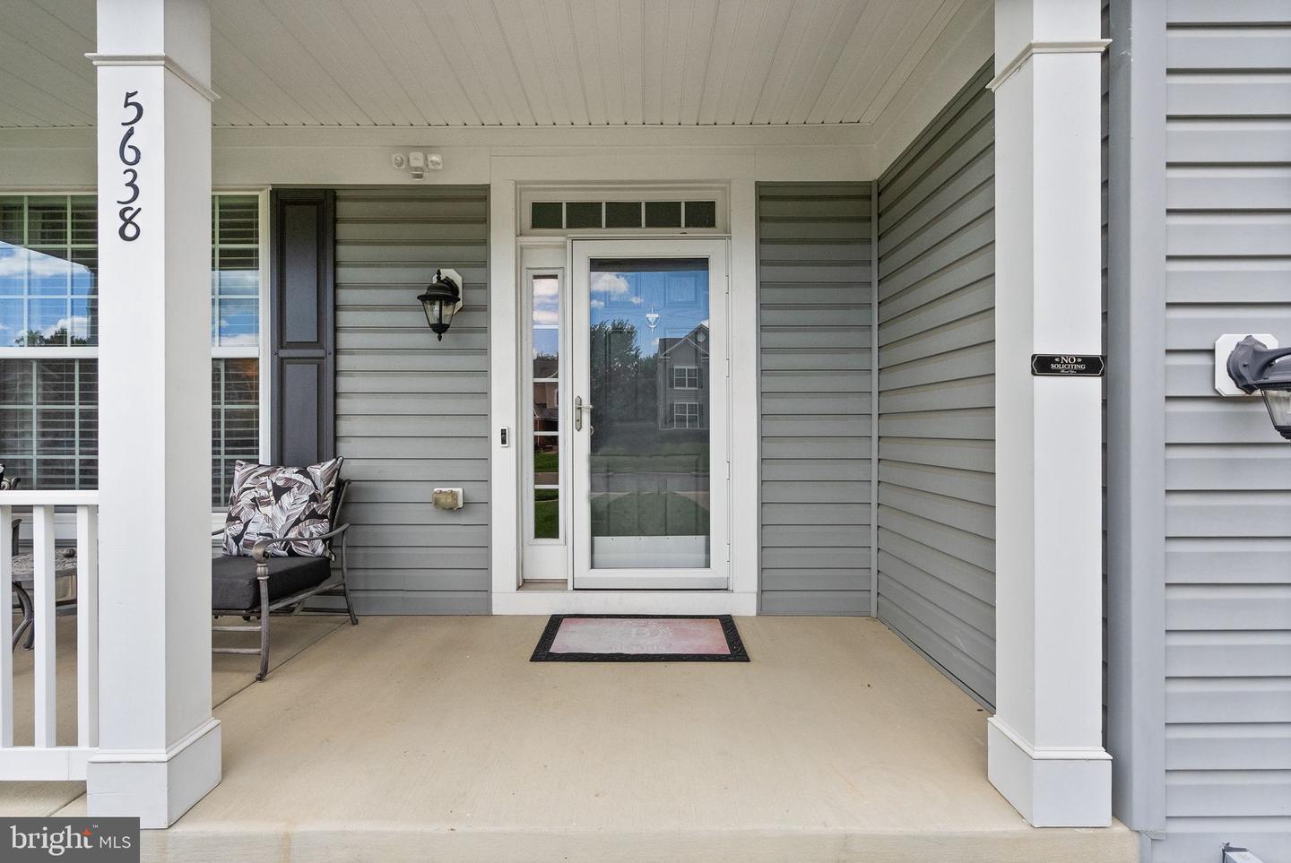5638 MINNIE CT, WOODBRIDGE, Virginia 22193, 5 Bedrooms Bedrooms, ,3 BathroomsBathrooms,Residential,For sale,5638 MINNIE CT,VAPW2096532 MLS # VAPW2096532