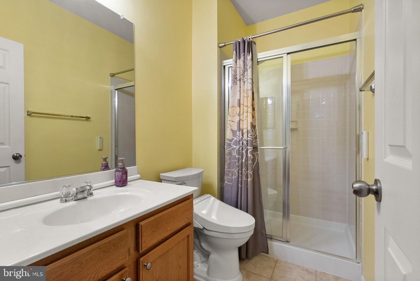 5638 MINNIE CT, WOODBRIDGE, Virginia 22193, 5 Bedrooms Bedrooms, ,3 BathroomsBathrooms,Residential,For sale,5638 MINNIE CT,VAPW2096532 MLS # VAPW2096532