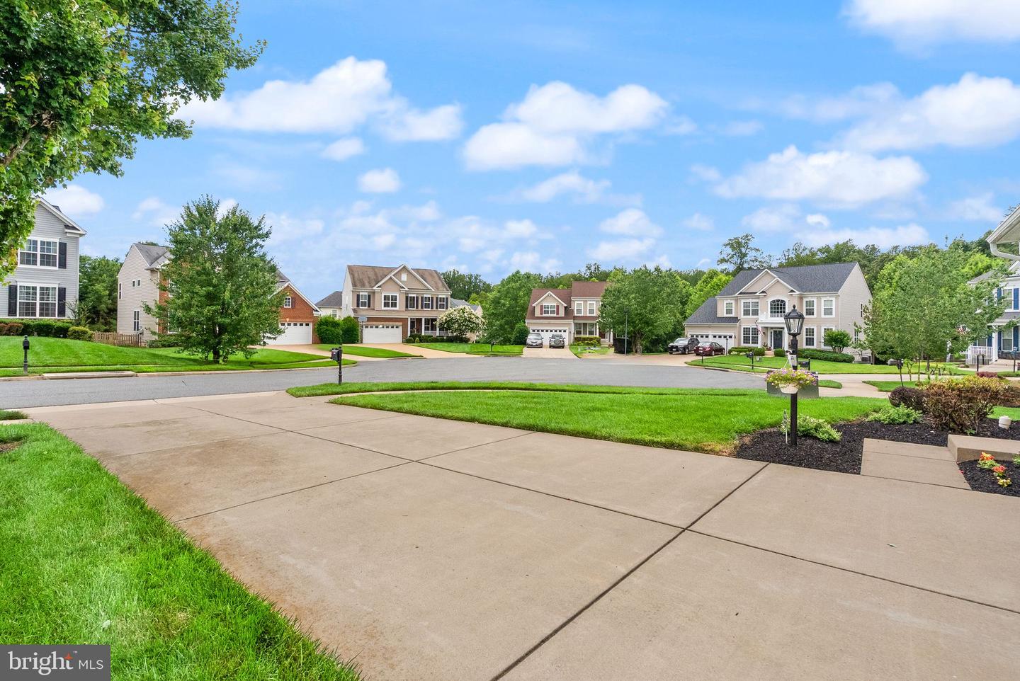 5638 MINNIE CT, WOODBRIDGE, Virginia 22193, 5 Bedrooms Bedrooms, ,3 BathroomsBathrooms,Residential,For sale,5638 MINNIE CT,VAPW2096532 MLS # VAPW2096532