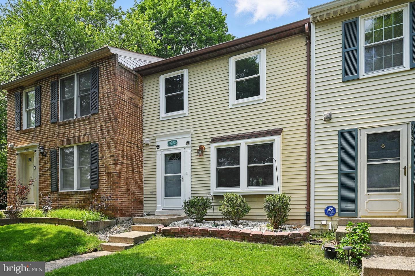 9922 OAKDALE WOODS CT, VIENNA, Virginia 22181, 3 Bedrooms Bedrooms, ,2 BathroomsBathrooms,Residential,For sale,9922 OAKDALE WOODS CT,VAFX2246170 MLS # VAFX2246170