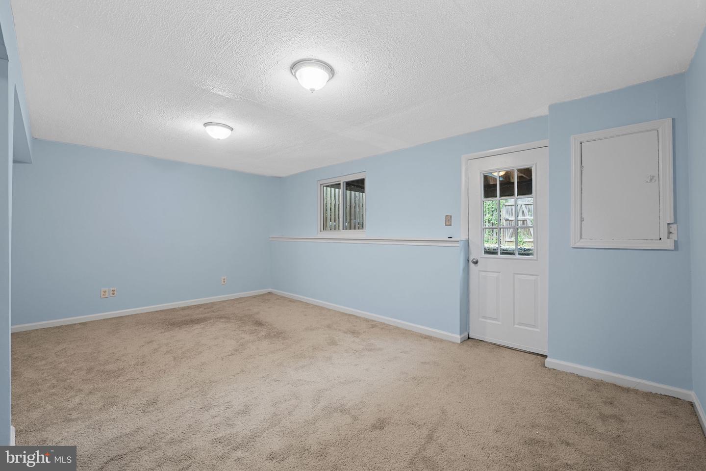 9922 OAKDALE WOODS CT, VIENNA, Virginia 22181, 3 Bedrooms Bedrooms, ,2 BathroomsBathrooms,Residential,For sale,9922 OAKDALE WOODS CT,VAFX2246170 MLS # VAFX2246170