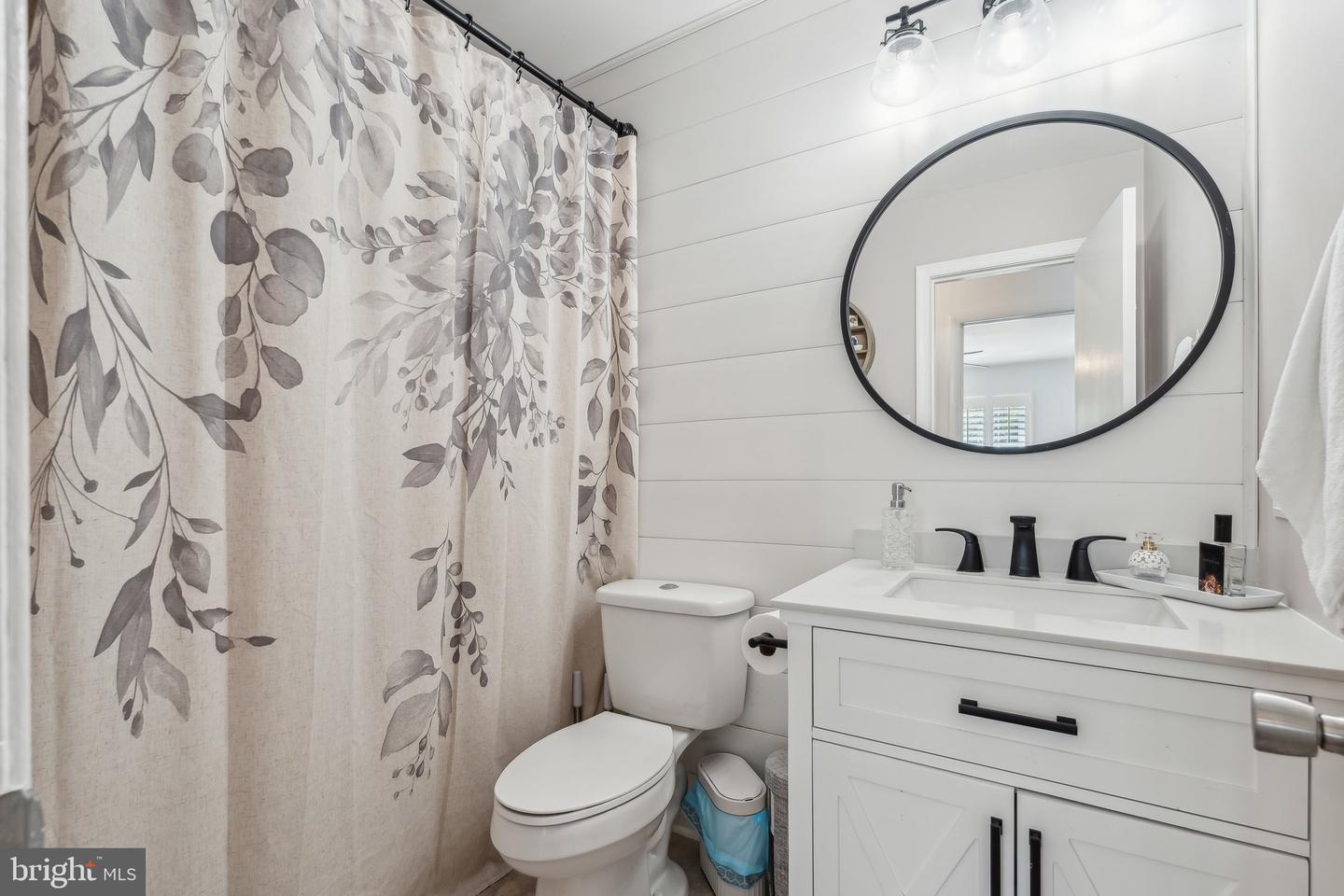 5232 SUMERDUCK RD, SUMERDUCK, Virginia 22742, 4 Bedrooms Bedrooms, ,3 BathroomsBathrooms,Residential,For sale,5232 SUMERDUCK RD,VAFQ2016970 MLS # VAFQ2016970