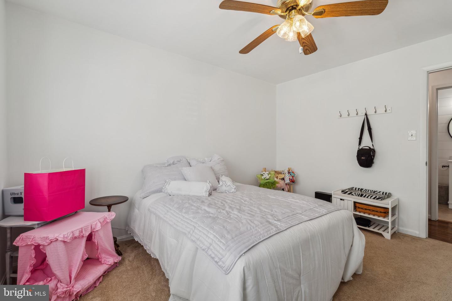 5232 SUMERDUCK RD, SUMERDUCK, Virginia 22742, 4 Bedrooms Bedrooms, ,3 BathroomsBathrooms,Residential,For sale,5232 SUMERDUCK RD,VAFQ2016970 MLS # VAFQ2016970