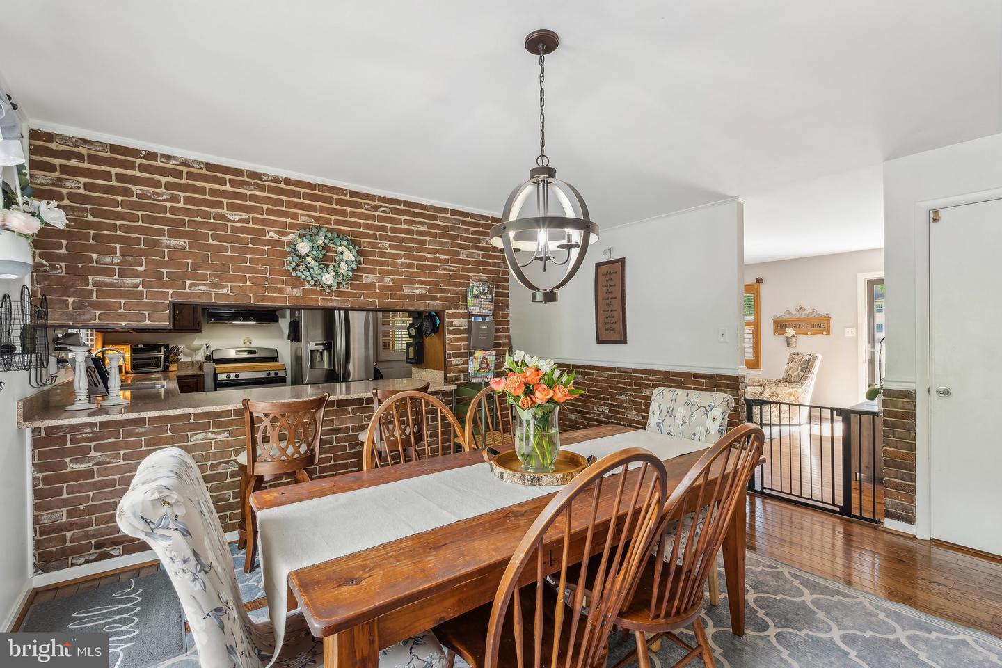 5232 SUMERDUCK RD, SUMERDUCK, Virginia 22742, 4 Bedrooms Bedrooms, ,3 BathroomsBathrooms,Residential,For sale,5232 SUMERDUCK RD,VAFQ2016970 MLS # VAFQ2016970