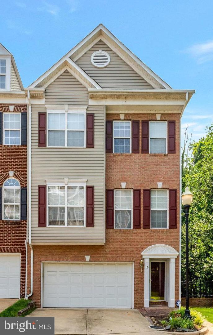 10 PHOENIX MILL PL, ALEXANDRIA, Virginia 22304, 3 Bedrooms Bedrooms, ,4 BathroomsBathrooms,Residential,For sale,10 PHOENIX MILL PL,VAAX2046274 MLS # VAAX2046274
