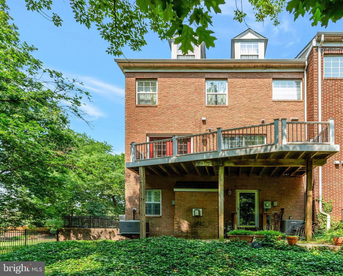 10 PHOENIX MILL PL, ALEXANDRIA, Virginia 22304, 3 Bedrooms Bedrooms, ,4 BathroomsBathrooms,Residential,For sale,10 PHOENIX MILL PL,VAAX2046274 MLS # VAAX2046274