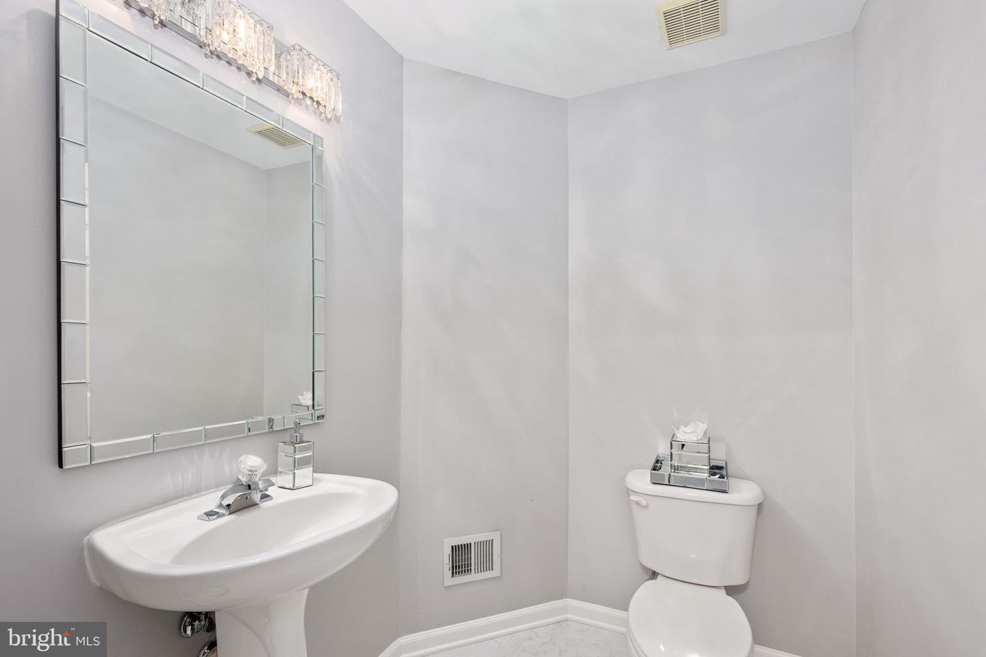 14501 GUILFORD RIDGE RD, HAYMARKET, Virginia 20169, 3 Bedrooms Bedrooms, ,2 BathroomsBathrooms,Residential,For sale,14501 GUILFORD RIDGE RD,VAPW2096604 MLS # VAPW2096604