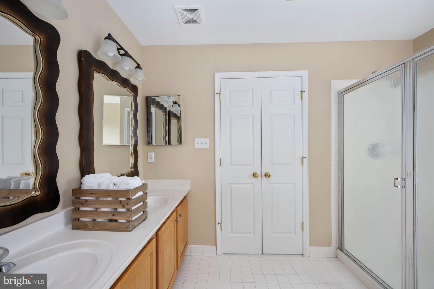 14501 GUILFORD RIDGE RD, HAYMARKET, Virginia 20169, 3 Bedrooms Bedrooms, ,2 BathroomsBathrooms,Residential,For sale,14501 GUILFORD RIDGE RD,VAPW2096604 MLS # VAPW2096604