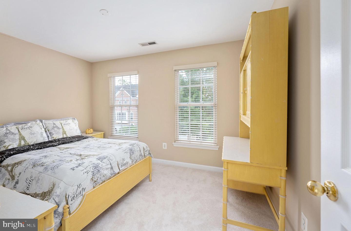 14501 GUILFORD RIDGE RD, HAYMARKET, Virginia 20169, 3 Bedrooms Bedrooms, ,2 BathroomsBathrooms,Residential,For sale,14501 GUILFORD RIDGE RD,VAPW2096604 MLS # VAPW2096604