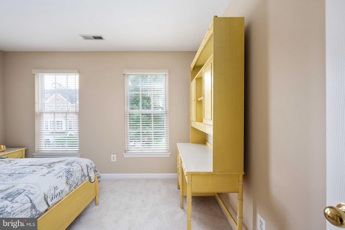 14501 GUILFORD RIDGE RD, HAYMARKET, Virginia 20169, 3 Bedrooms Bedrooms, ,2 BathroomsBathrooms,Residential,For sale,14501 GUILFORD RIDGE RD,VAPW2096604 MLS # VAPW2096604
