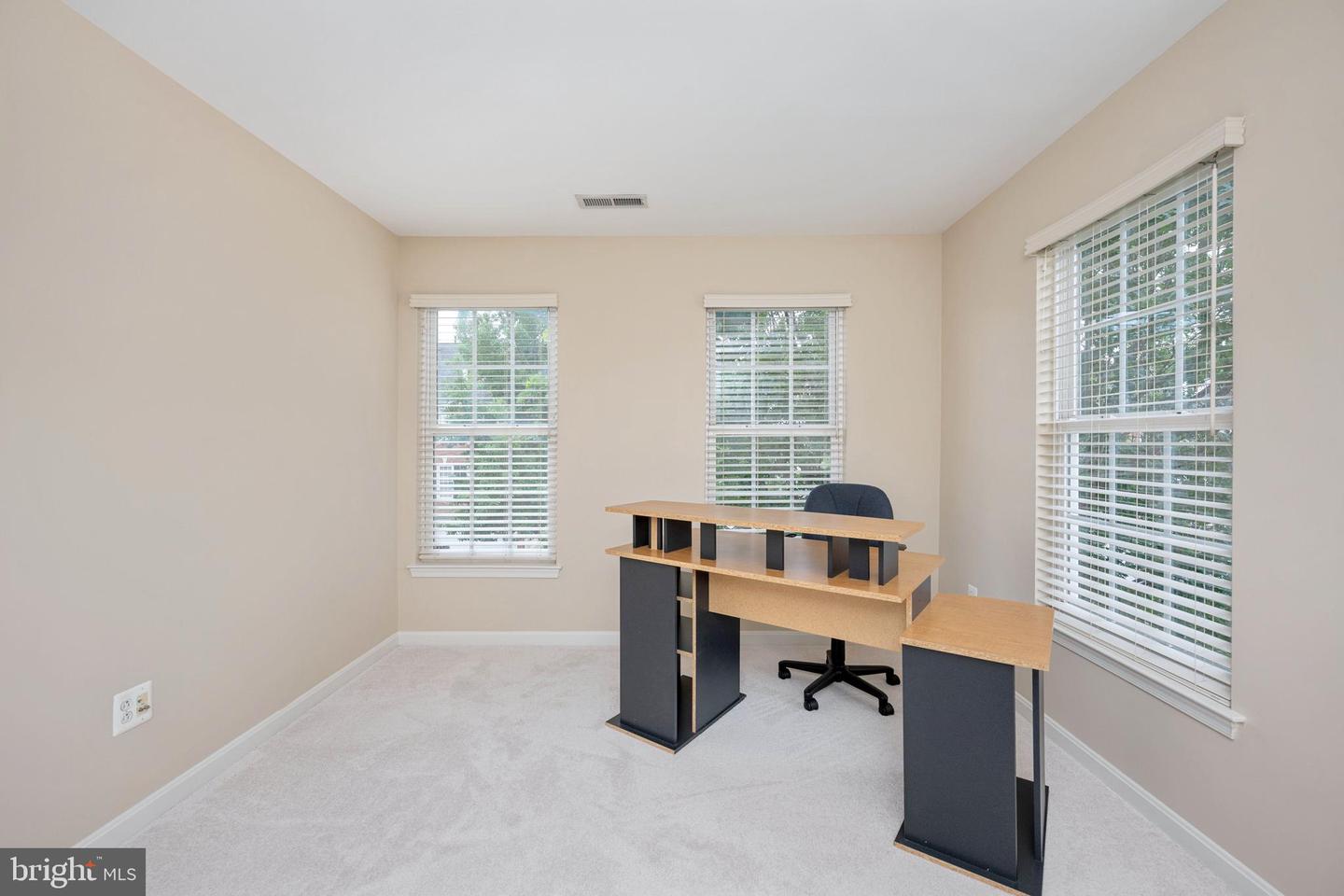 14501 GUILFORD RIDGE RD, HAYMARKET, Virginia 20169, 3 Bedrooms Bedrooms, ,2 BathroomsBathrooms,Residential,For sale,14501 GUILFORD RIDGE RD,VAPW2096604 MLS # VAPW2096604
