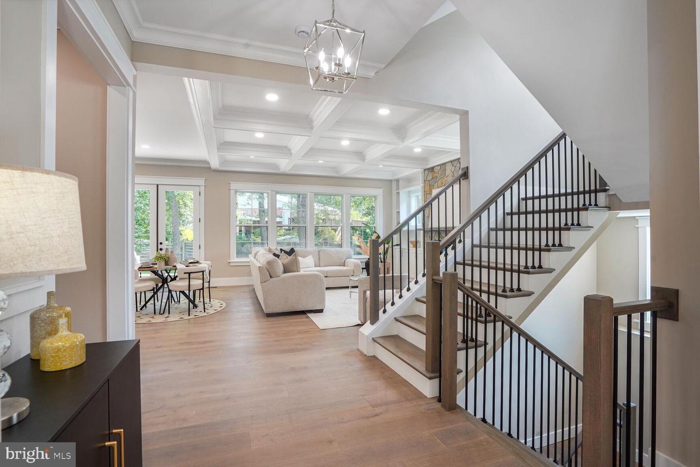504 KINGSLEY RD SW, VIENNA, Virginia 22180, 7 Bedrooms Bedrooms, ,6 BathroomsBathrooms,Residential,For sale,504 KINGSLEY RD SW,VAFX2246344 MLS # VAFX2246344