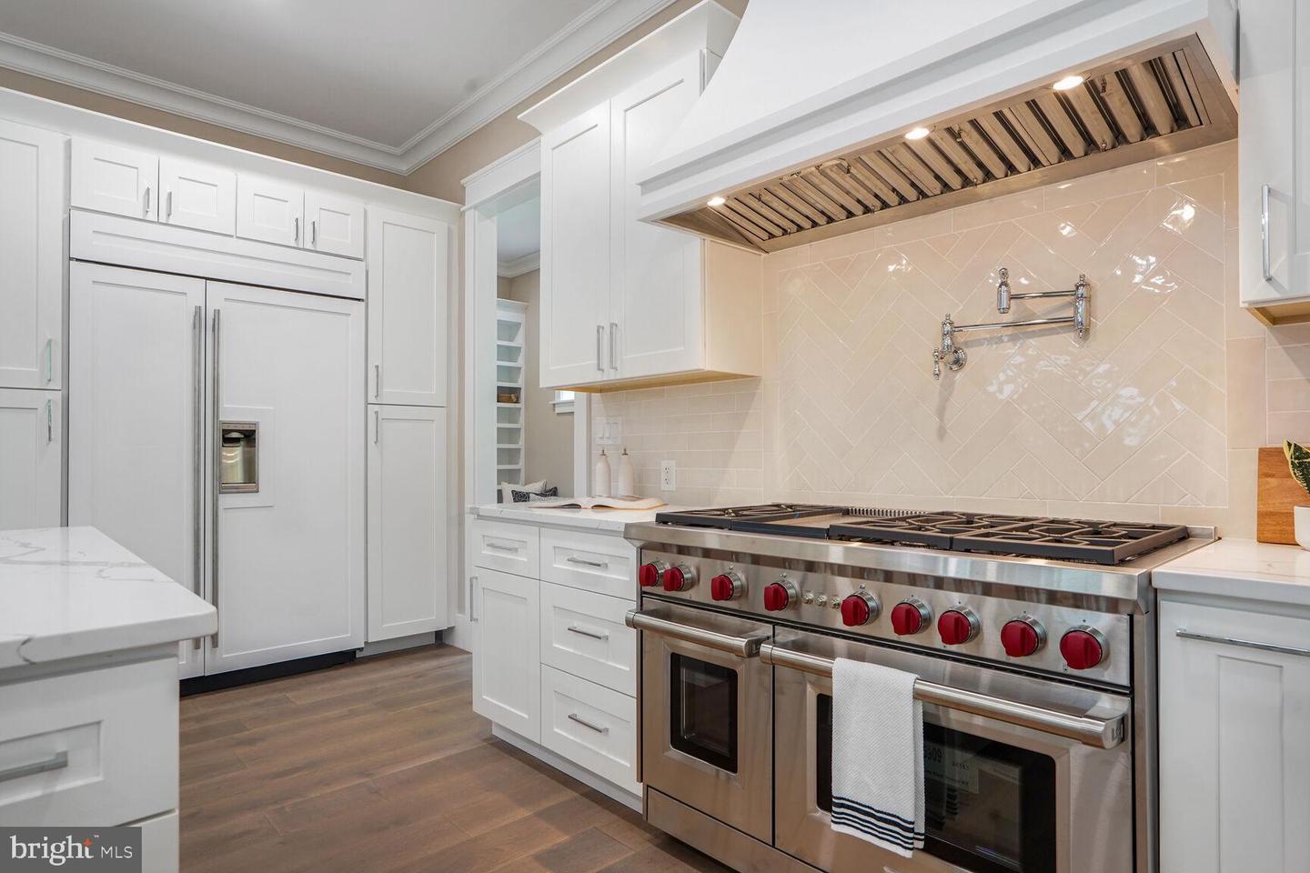504 KINGSLEY RD SW, VIENNA, Virginia 22180, 7 Bedrooms Bedrooms, ,6 BathroomsBathrooms,Residential,For sale,504 KINGSLEY RD SW,VAFX2246344 MLS # VAFX2246344