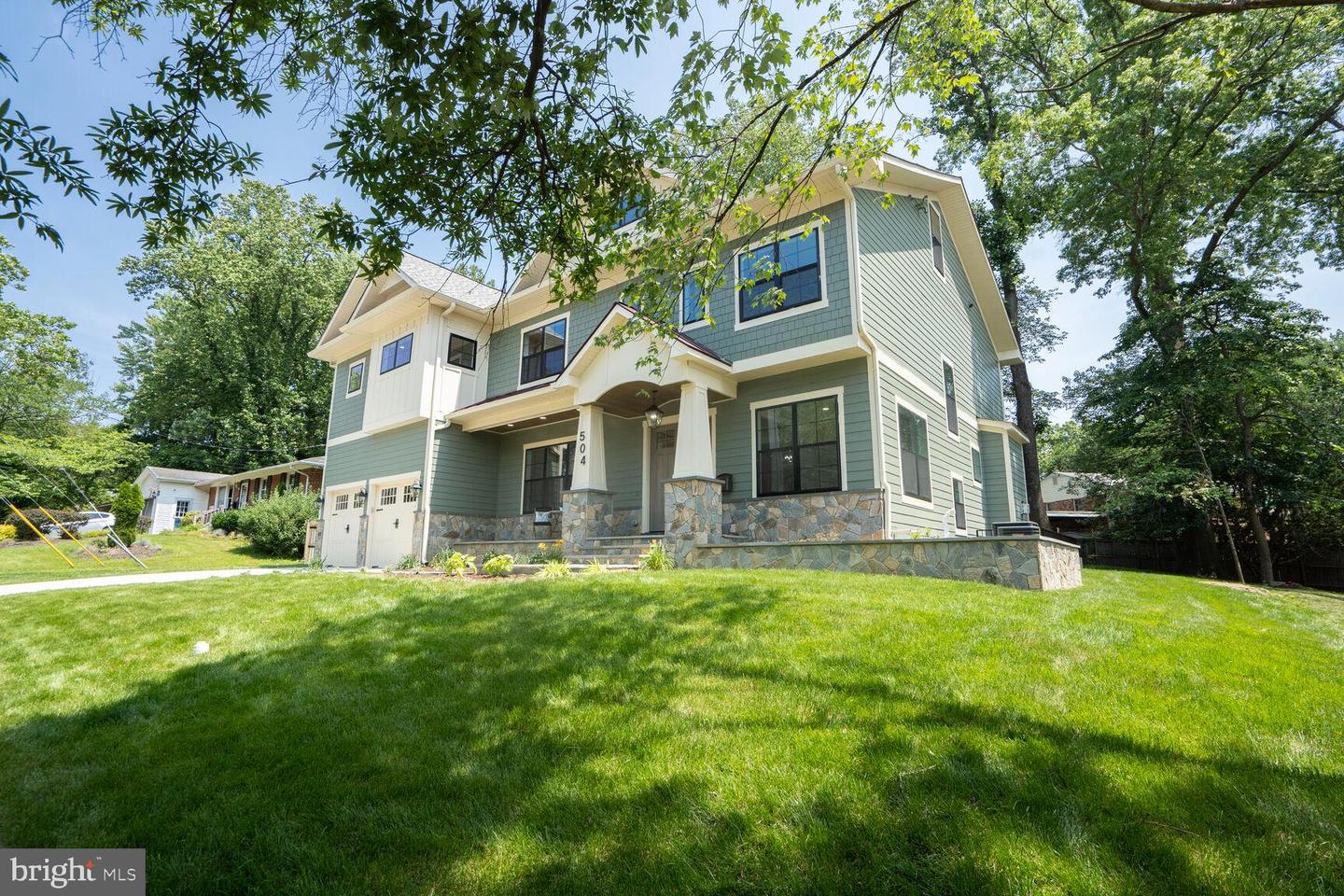 504 KINGSLEY RD SW, VIENNA, Virginia 22180, 7 Bedrooms Bedrooms, ,6 BathroomsBathrooms,Residential,For sale,504 KINGSLEY RD SW,VAFX2246344 MLS # VAFX2246344
