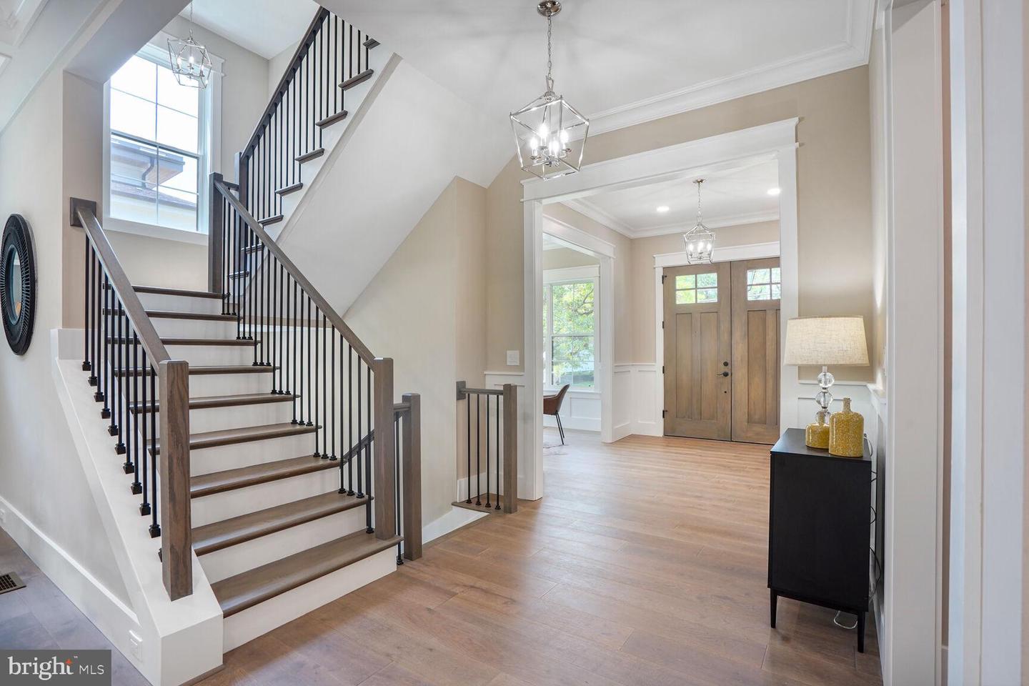 504 KINGSLEY RD SW, VIENNA, Virginia 22180, 7 Bedrooms Bedrooms, ,6 BathroomsBathrooms,Residential,For sale,504 KINGSLEY RD SW,VAFX2246344 MLS # VAFX2246344