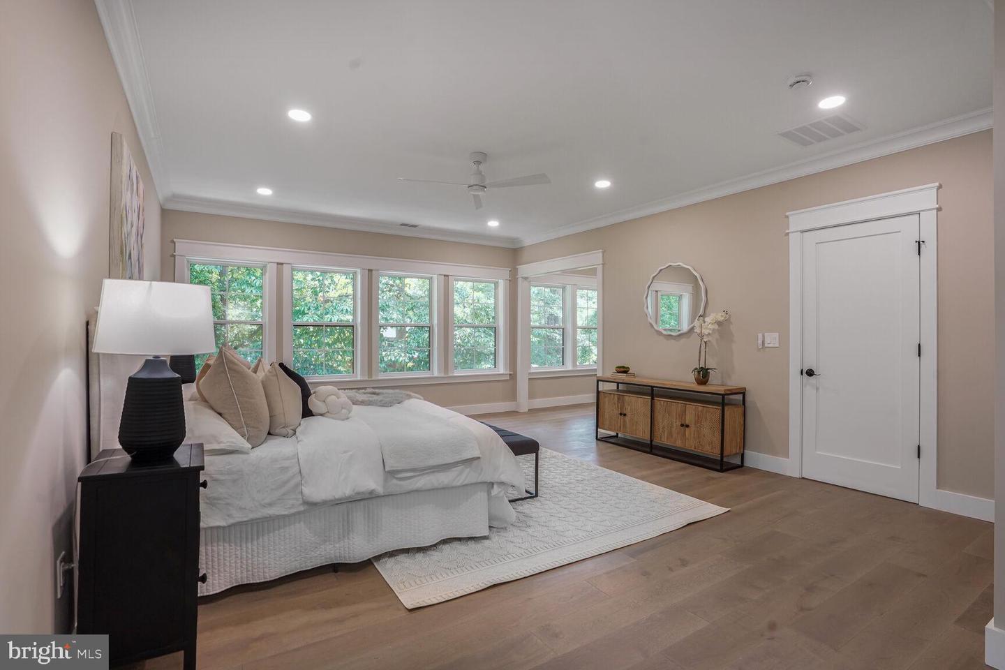 504 KINGSLEY RD SW, VIENNA, Virginia 22180, 7 Bedrooms Bedrooms, ,6 BathroomsBathrooms,Residential,For sale,504 KINGSLEY RD SW,VAFX2246344 MLS # VAFX2246344